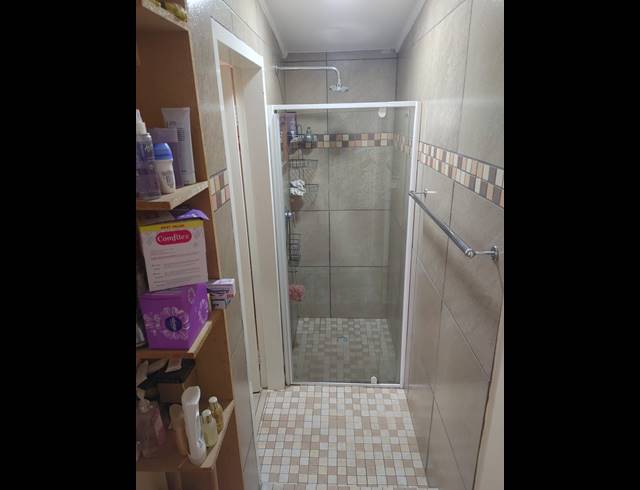 3 BEDROOM FREEHOLD FOR SALE IN FLORAUNA